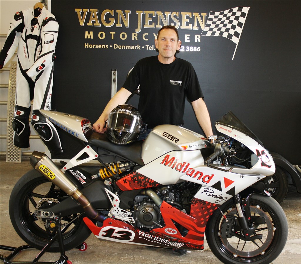 René Prang med EBR racer.